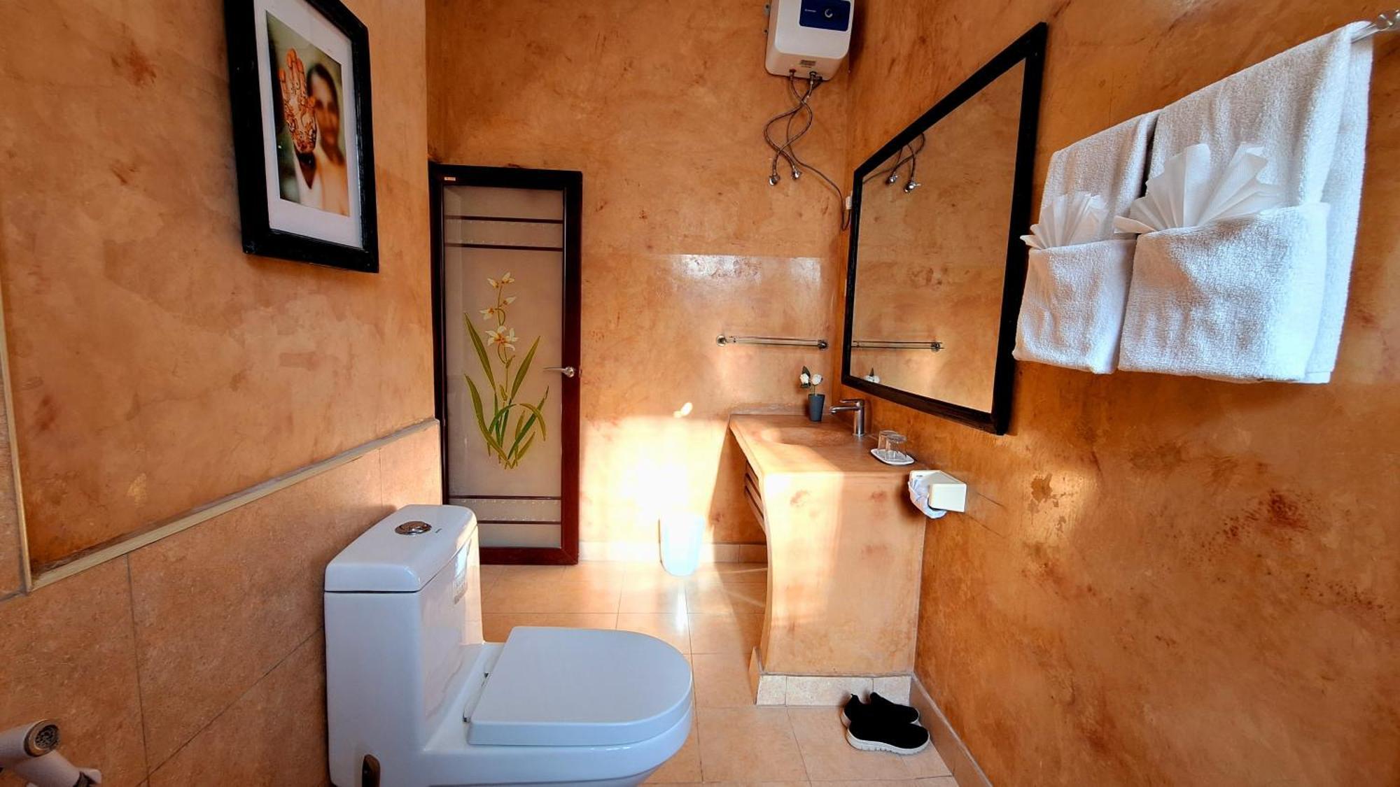Rumaisa Hotel Занзибар Экстерьер фото